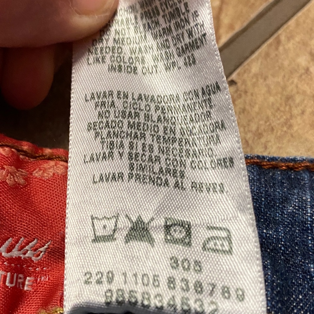Y2K Levi's Misses Size 14 Denim Capris in Dark Blue Retro Casual - Picture 14 of 14